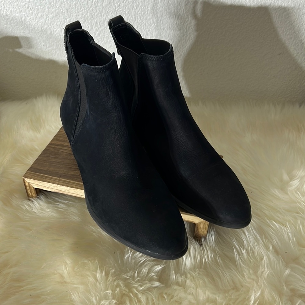 Steve Madden NEOMA size 8.5 women’s Booties